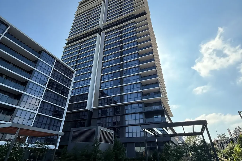 Modern 3 Bedroom Unit