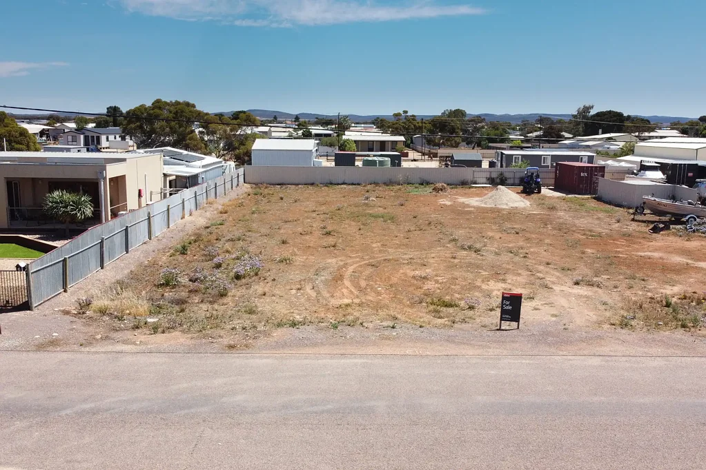 4 Burton Street, Cowell, SA 5602
