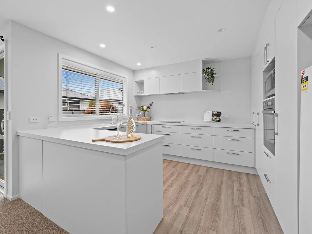 Allenton 3房  Modern Stand Alone Freehold Townhouse