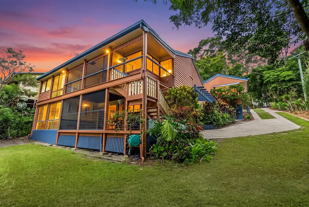 Little Mountain 3침실 1,378m2 HILLTOP SANCTUARY - HIDDEN GEM WITH DUAL-LIVING