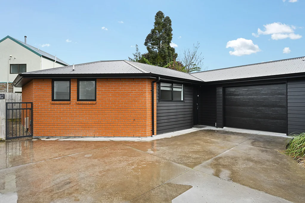 Claudelands 3ਬੈੱਡਰੂਮ Solid Brick | Freehold | Top Location