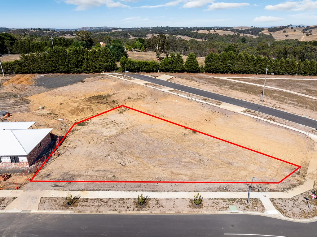 Broadford Titled Block - 1/4 Acre Block in Amazing location!