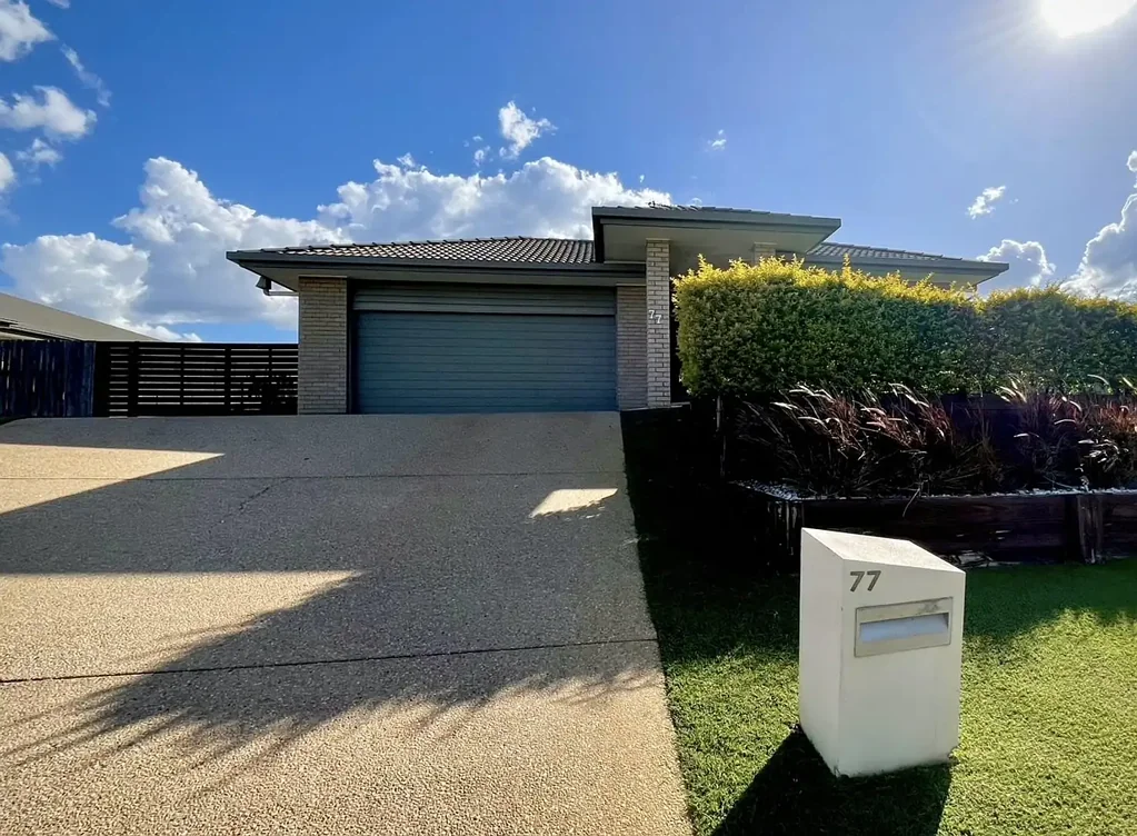 Moranbah 4બેડરૂમ INVESTOR ALERT! RENTED AT $4345.24 PER MONTH TO BRILLIANT GOVERNMENT TENANTS!