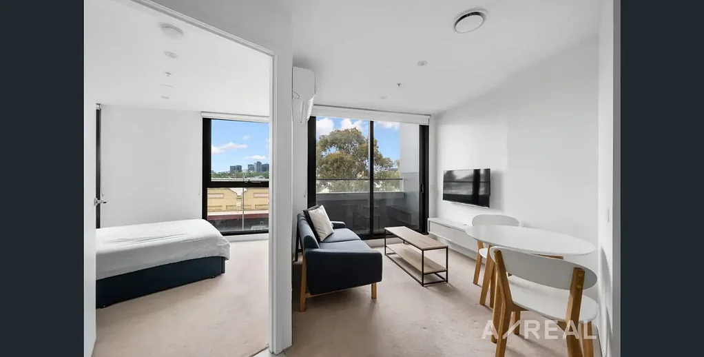 Stylish Furnished Apartment Opposite Queen Victoria Market