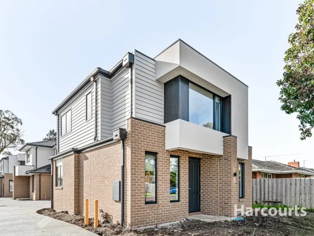 Family Living in Cranbourne