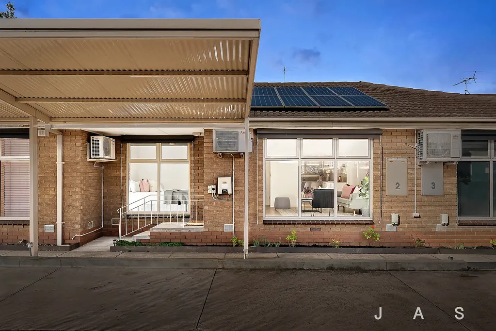 Yarraville 2 Bedroom Light, Bright And Beautifully Updated For Easy Modern Living