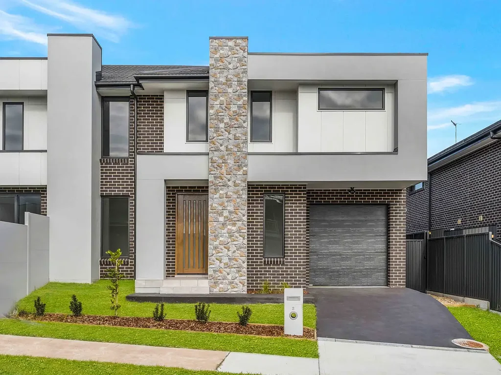 Modern & Stylish 4 Bedroom Home
