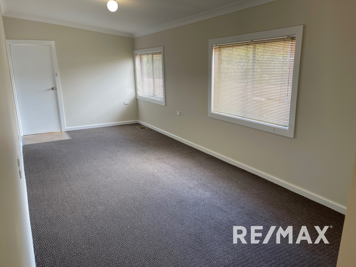 128 DOCKER ST, WAGGA WAGGA NSW 2650, 0部屋, 0バスルーム, House