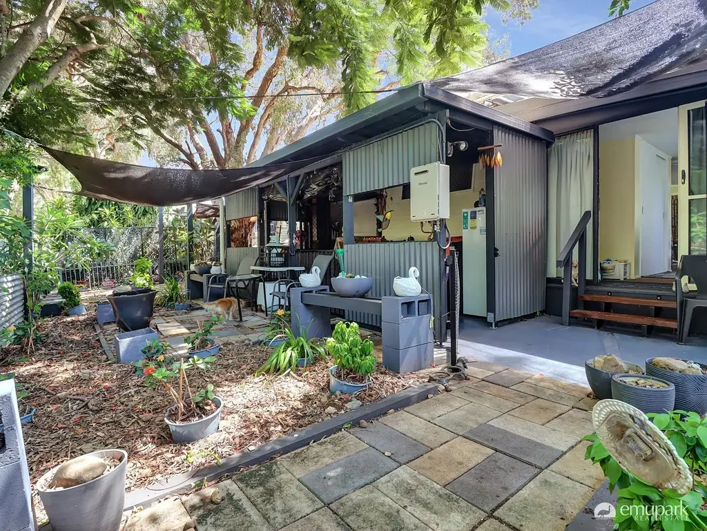 Kinka Beach 2部屋 Price Reduction - Spacious Relocatable Home "Kookaburra Place", Coolwaters Holiday Village!