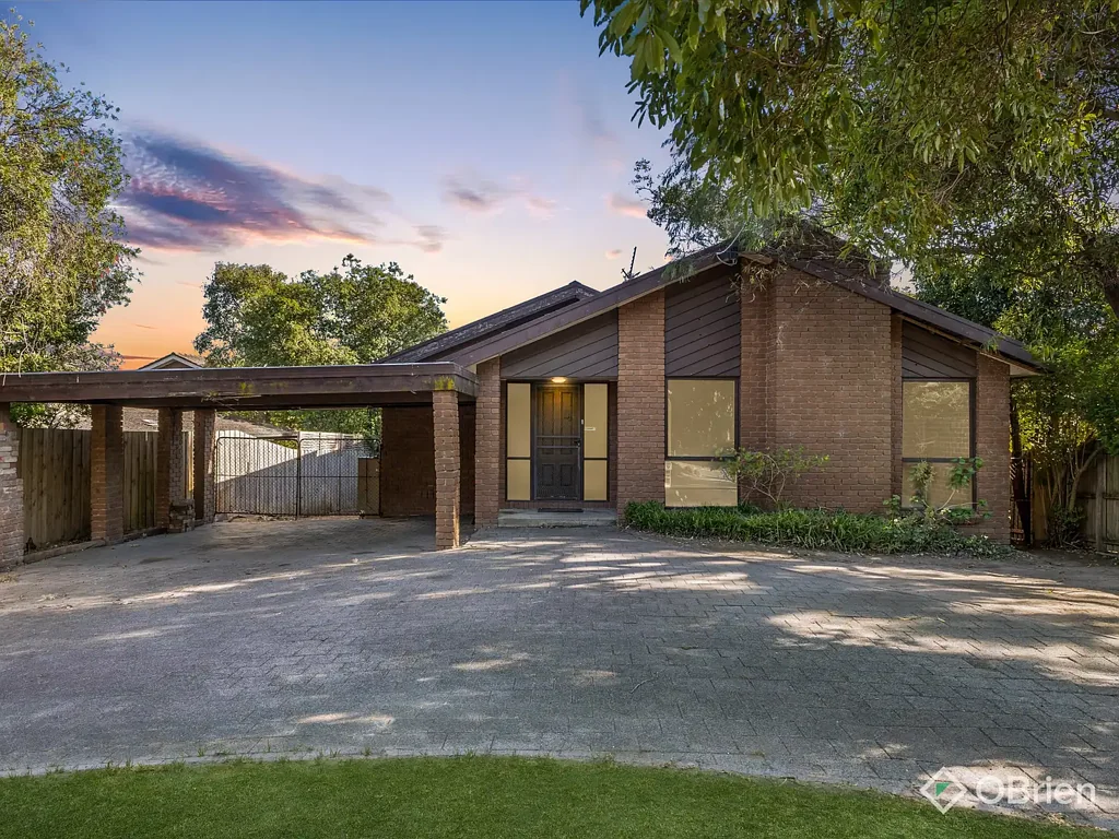 15 Burlock Avenue, Ringwood North, VIC 3134