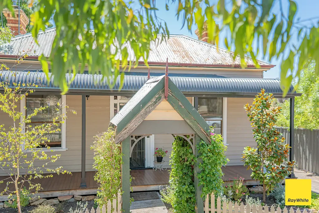 9 Laurel Street, Golden Square, VIC 3555
