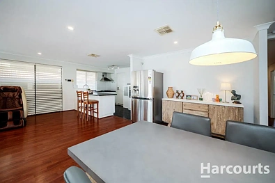 12 Injidup Loop, Clarkson, WA 6030, 4 침실, 2 욕실, House