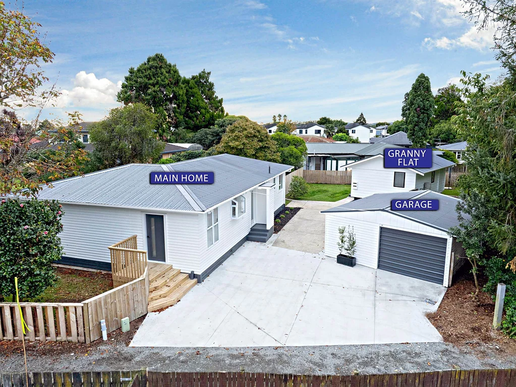 Papakura 4房  Two dwellings on 1,227m² of freehold land