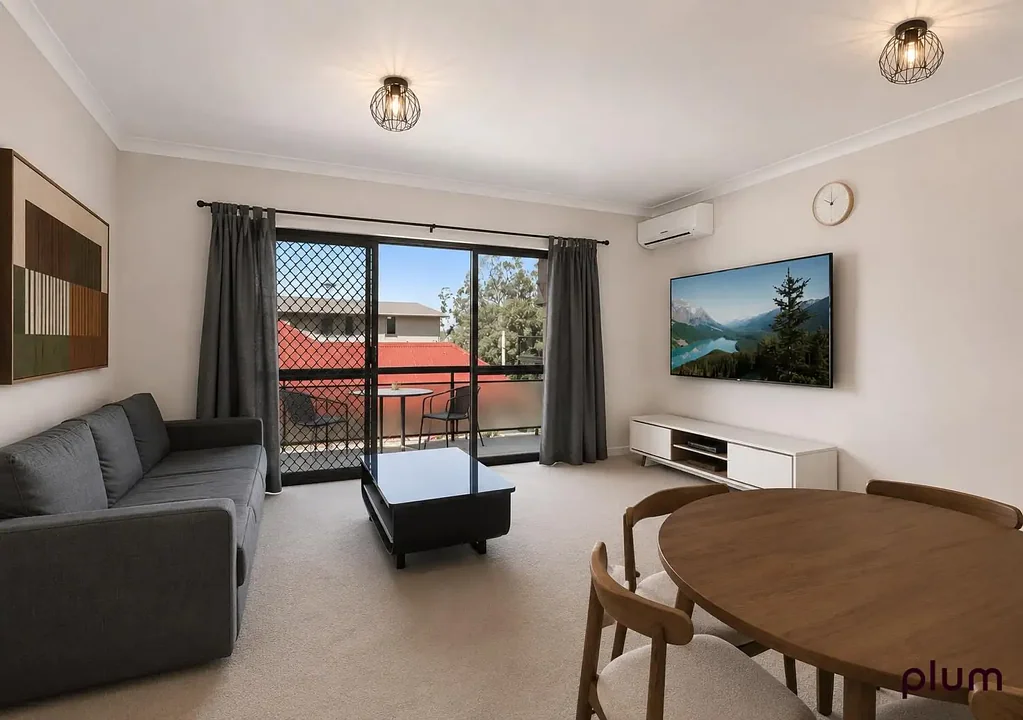 Prime location in Taringa!