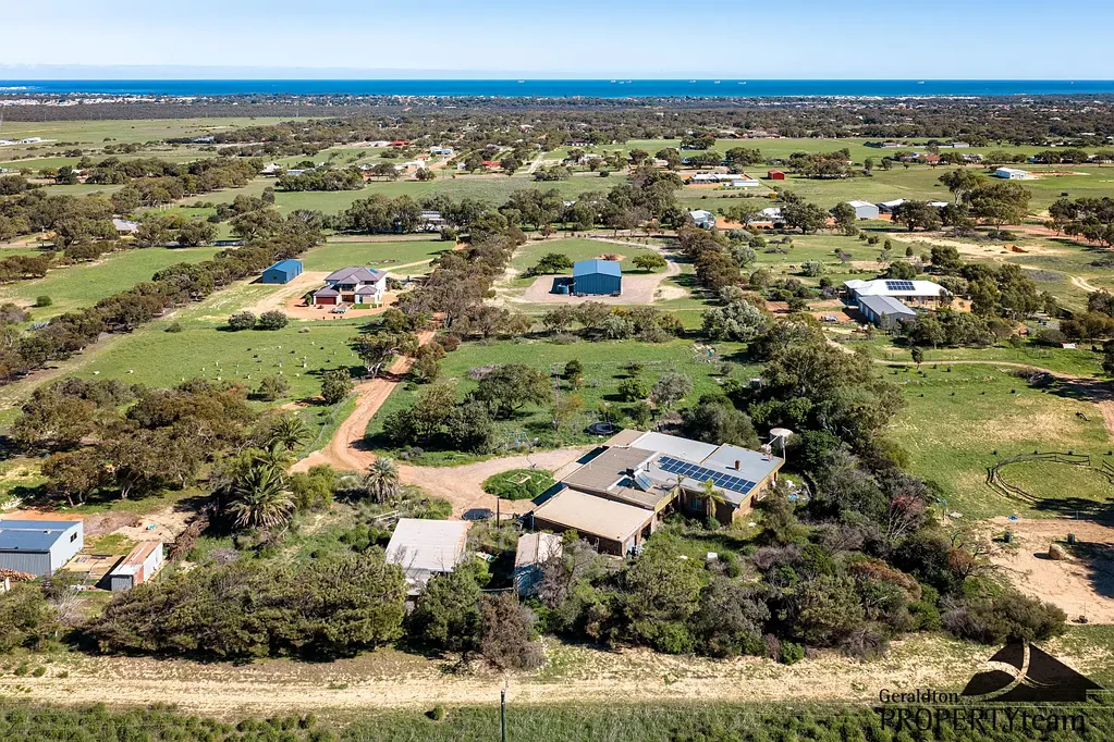 Moresby 5 Slaapkamer Escape to Space, Serenity & Lifestyle