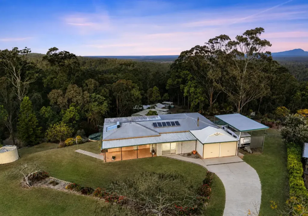 Laidley 3બેડરૂમ Family Home with Spectacular Views on 2.5* Acres