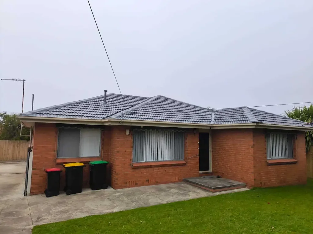 4 BEDROOM HOUSE ON LARGE BLOCK IN DANDENONG NORTH!