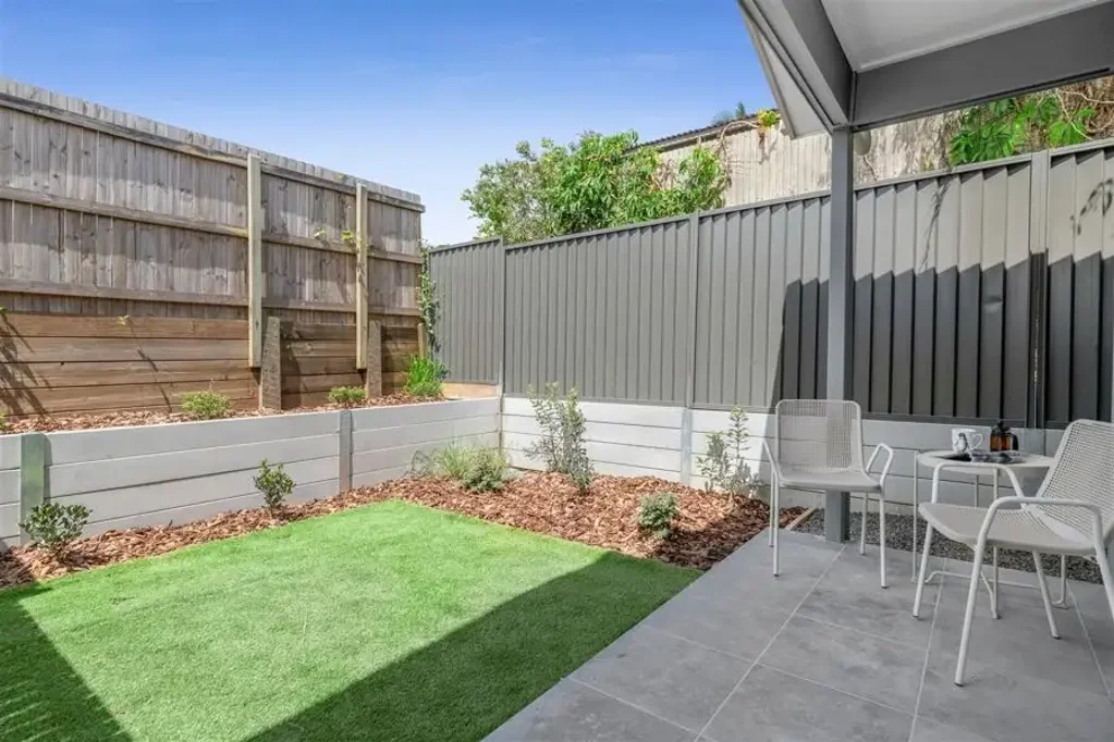 NEAR NEW BALD HILLS STUDIO UNIT