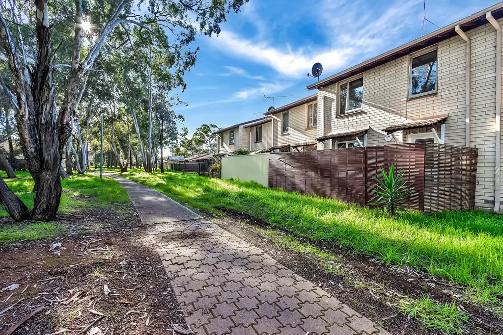Para Hills West 3房  Comfortable & Affordable Living with Peaceful Reserve Outlook