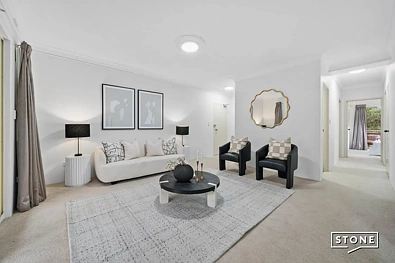 Parramatta 2房 Parramatta河畔瑰宝 双砖精品公寓 东西双阳台 明亮大空间 步行CBD&Metro Boutique Double-Brick Apartment with Dual Balconies & Lock-Up Garage