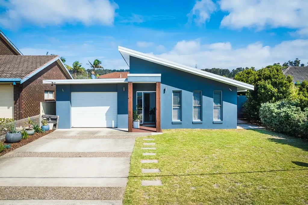 17 Esther Street, Tathra, NSW 2550