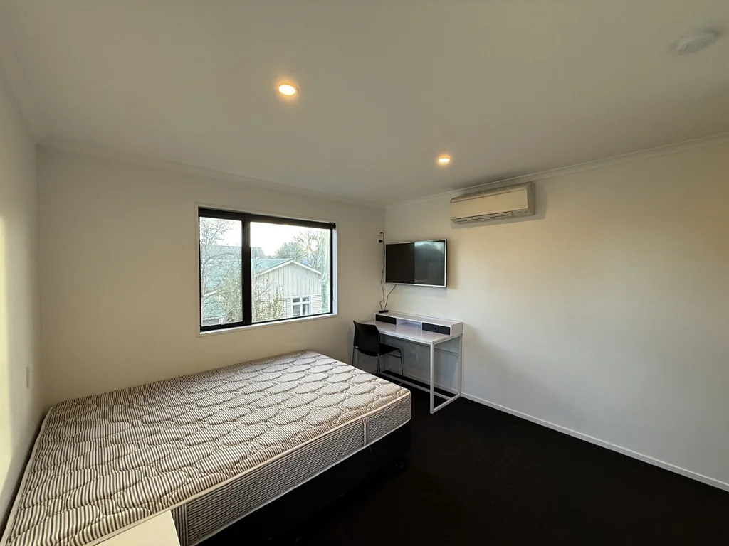 MODERN FURNISHED ENSUITED ROOM Ã¢ÂÂ AFFORDABLE CITY LIVING