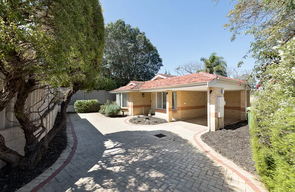 35B Coleman Crescent, Melville, WA 6156