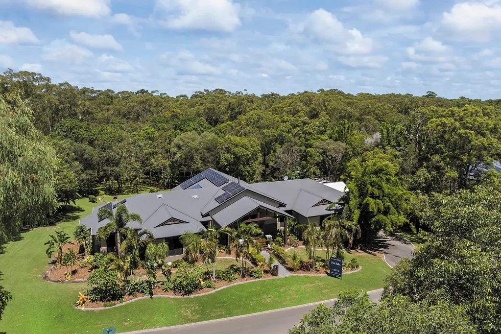 Redland Bay 7कमरा "Exquisite Bayside Living: Luxurious Family Home with Dual Living Potential