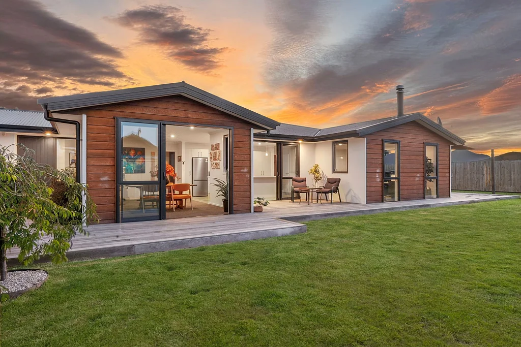 Lake Hawea 4房  The One You'll Want to See First