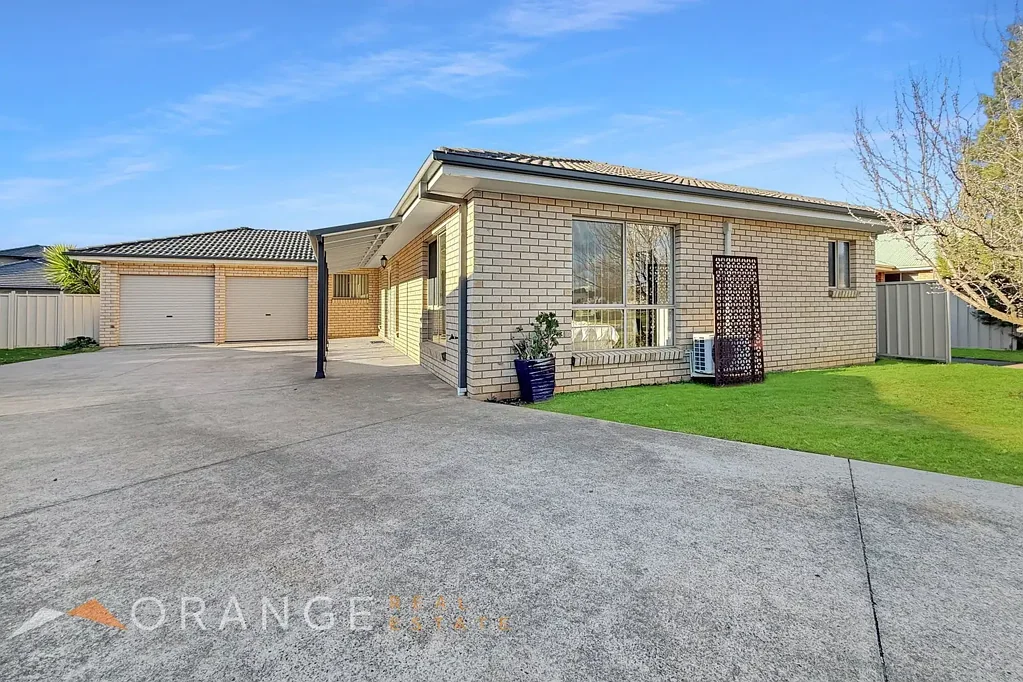 Orange 4部屋 Located In Orange's Most Prestigious Residential Estate, A Rare Opportunity