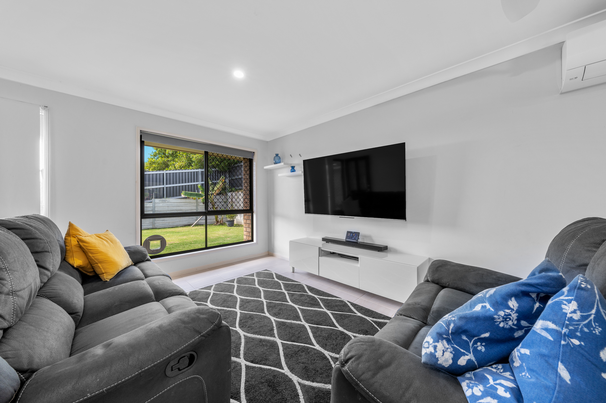 2 BLOSSOM ST, PIMPAMA QLD 4209, 0房, 0浴, House