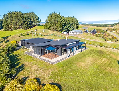 9 Kristin Place, Manakau, Horowhenua, 3 Bedrooms, 2 Bathrooms, Lifestyle Property