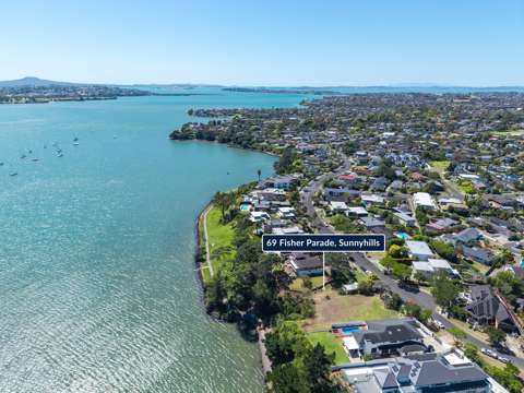 Sunnyhills  Gorgeous waterfront views