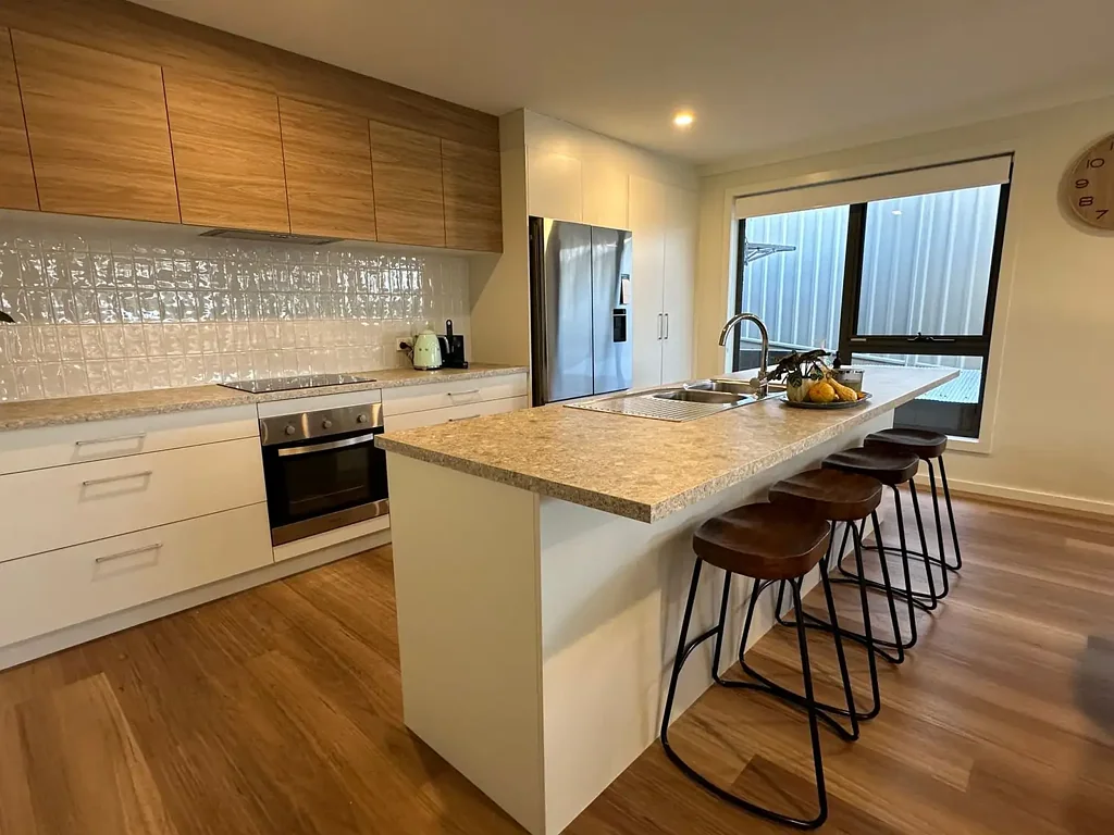 2/16 West Barrack Street, Deloraine, TAS 7304