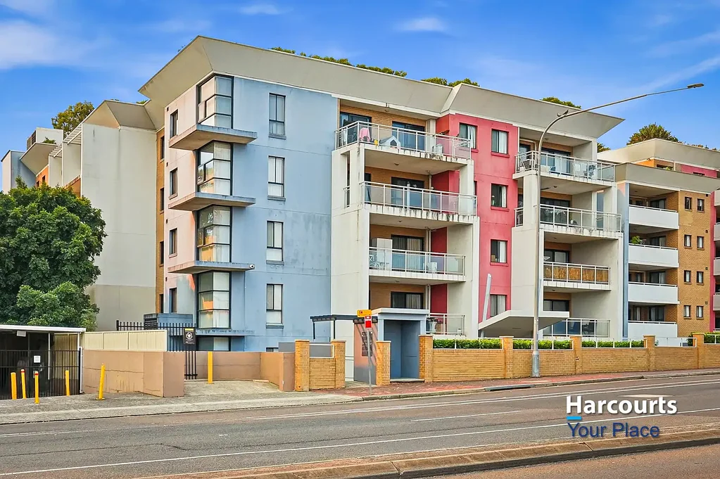 Blacktown 2房 两居室单元 燃气厨房 开放式布局 私人庭院 一楼便利 稳定租金 Spacious Ground Floor Living with Private Courtyard & Strong Rental Return