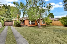 16 Muir Street, Mount Waverley