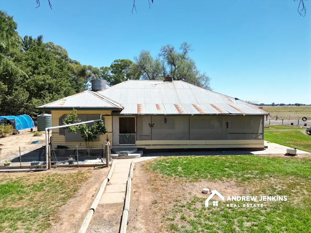 1600 Old Adcocks Road, Tocumwal, NSW 2714