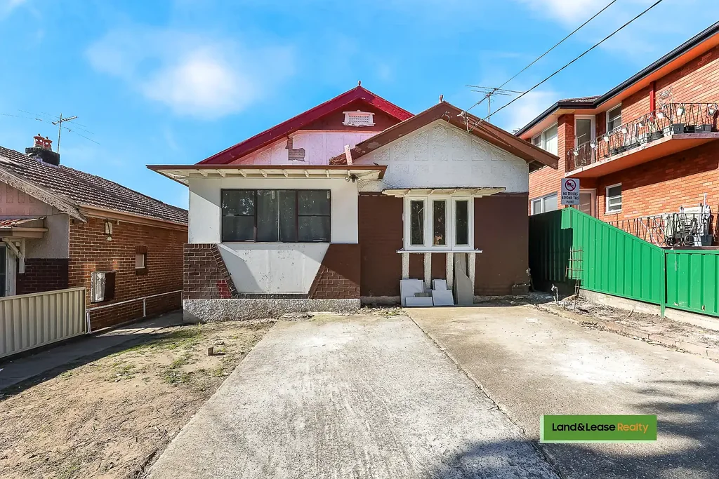 Three Bedroom House for Rent at Lakemba