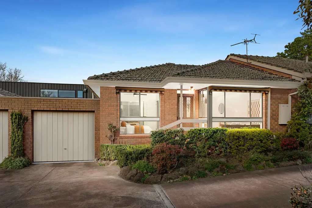 Malvern East 2Phòng ngủ Contemporary Single-Level Style in a Boutique Setting