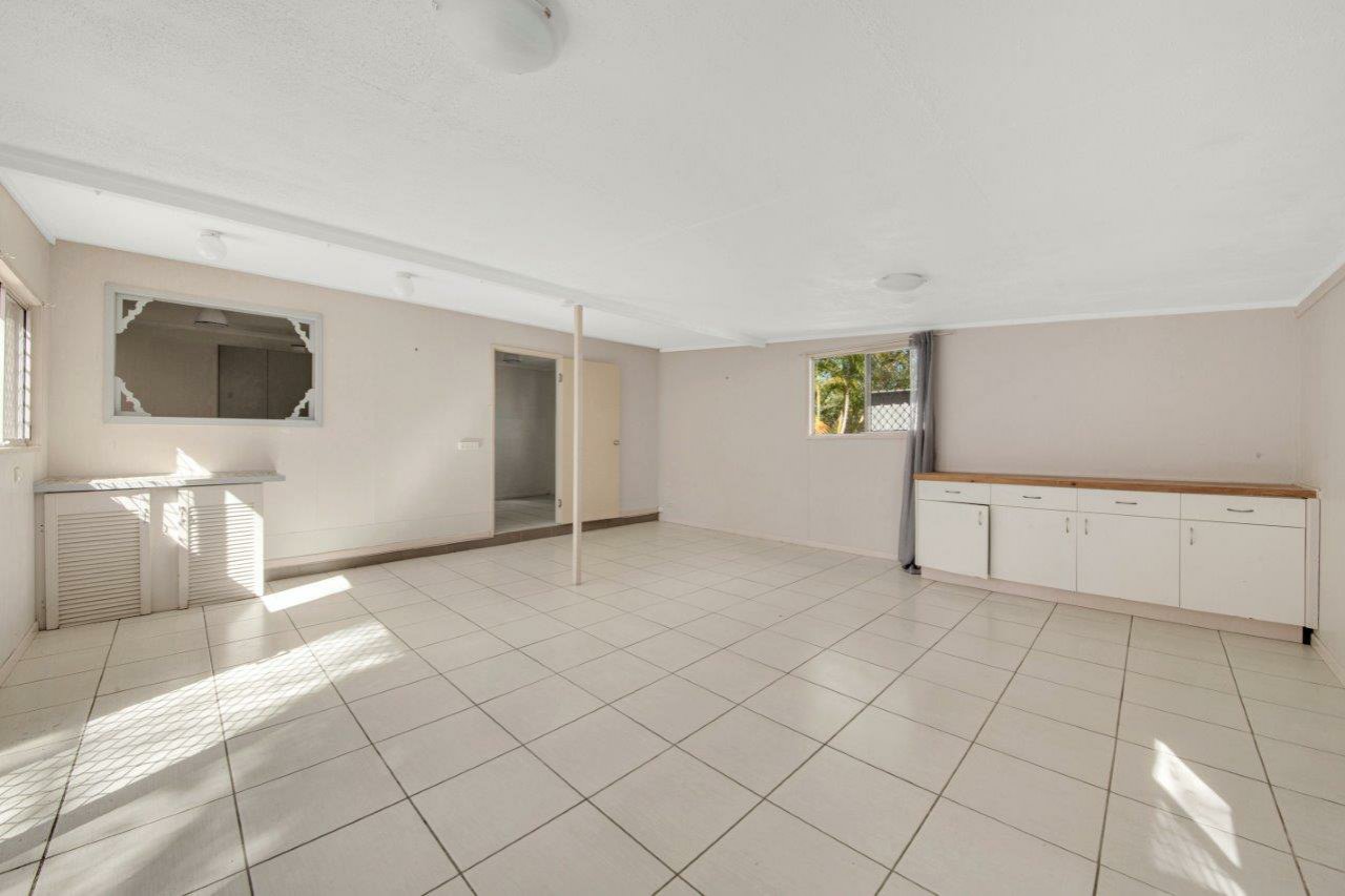 23 SATINAY ST, NEW AUCKLAND QLD 4680, 0 chambres, 0 salles de bain, House