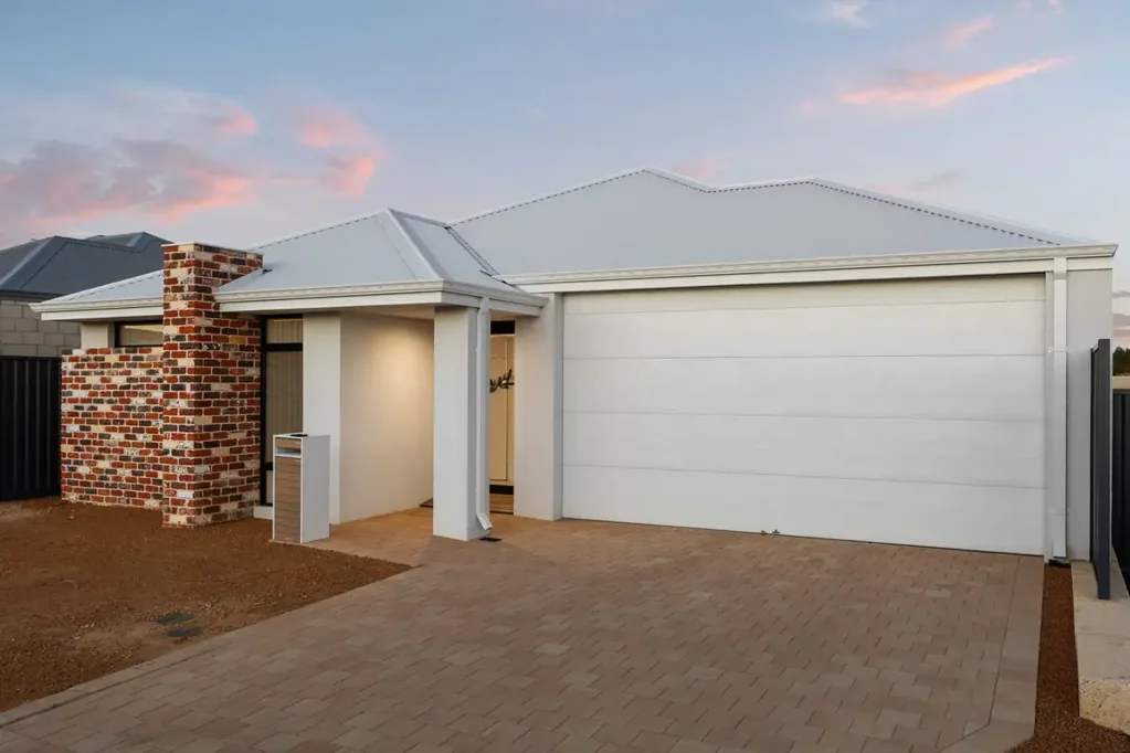 83 Formby Road, Meadow Springs, WA 6210