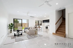 14/584 Gowan Road, Stretton