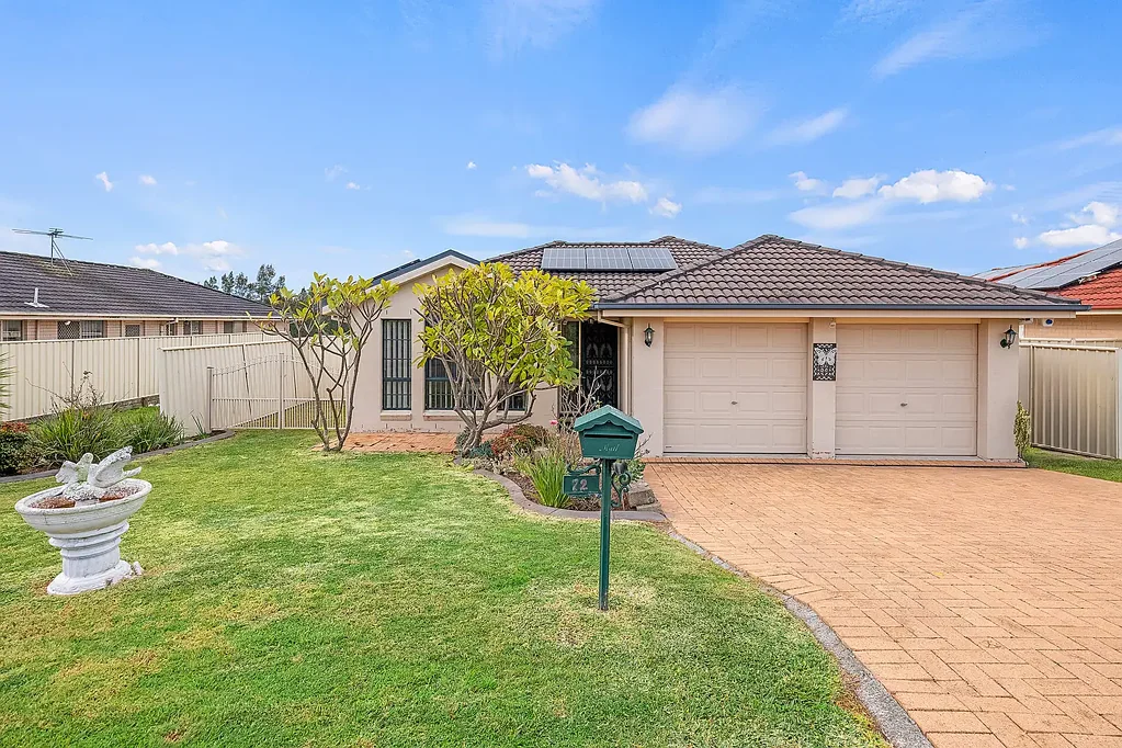 72 Golden Wattle Crescent, Thornton, NSW 2322