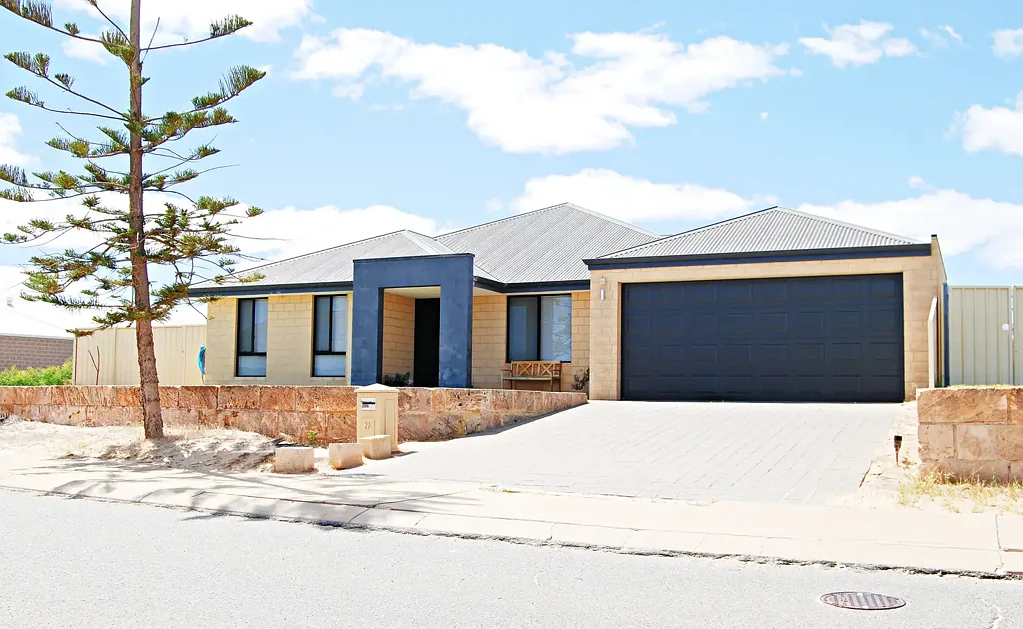 27 Mistral Crest, Glenfield, WA 6532