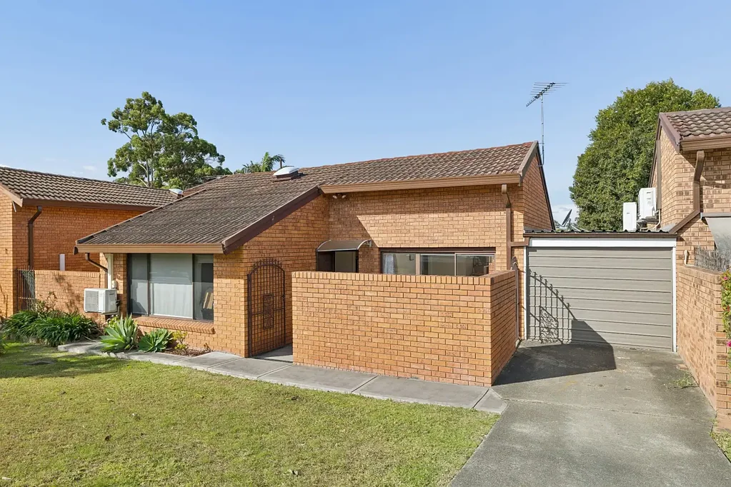 Chester Hill 2房 位于备受追捧区域的宽敞两卧室别墅 Spacious 2-Bedroom Villa in a Highly Sought-After Location