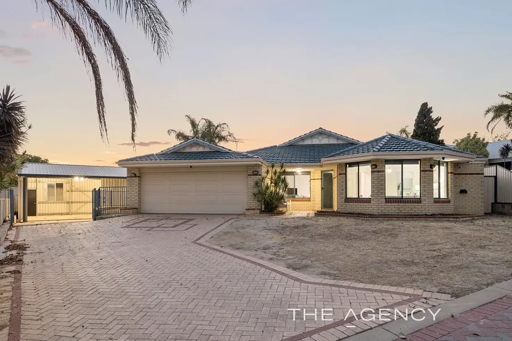 10 Monaltrie Loop, Carramar, WA 6031