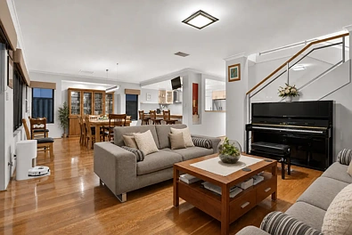 Aubin Grove 4房  Luxury Family Living Overlooking Parkland