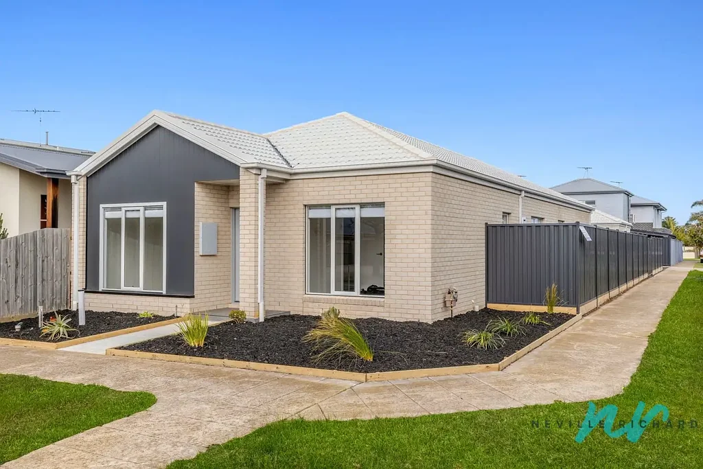 St Leonards 4ห้องนอน Brand New Custom Built Home - Excellent Side Access for Boat & Caravan Storage