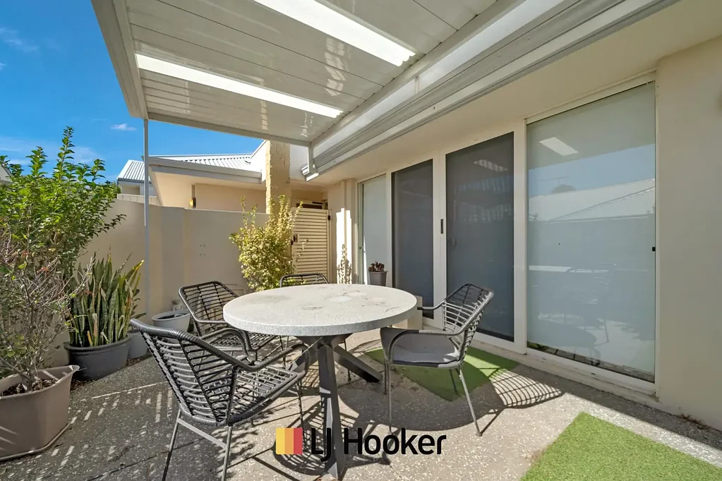 2/41 Foss Street, Bicton, WA 6157