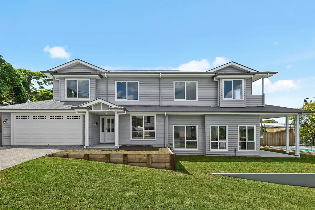 Indooroopilly 4Kwarto New Construction - Leafy Sought after Suburb